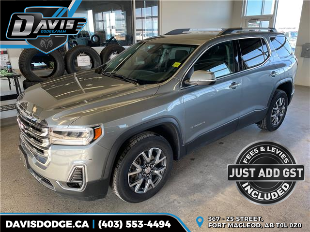 2023 GMC Acadia SLT (Stk: 24925) in Fort Macleod - Image 1 of 26