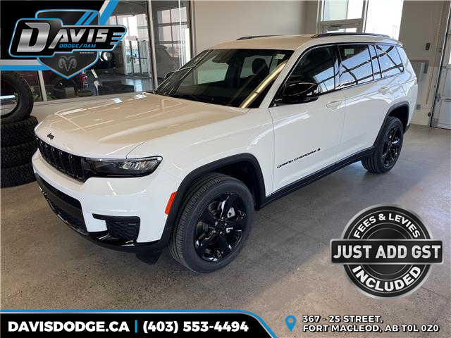 2025 Jeep Grand Cherokee L Laredo (Stk: 24985) in Fort Macleod - Image 1 of 23