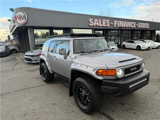 Used Toyota FJ Cruiser for Sale in Abbotsford | Windmill Auto Sales