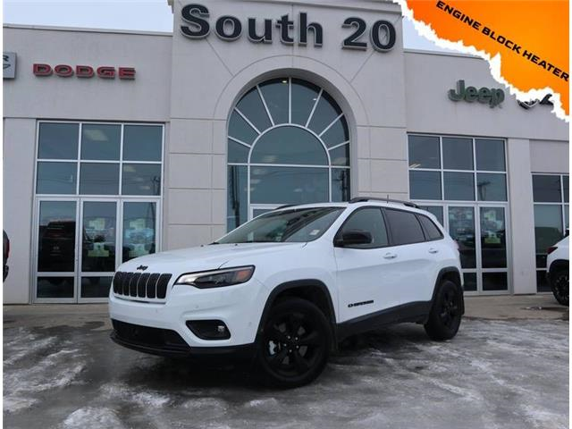 2023 Jeep Cherokee Altitude (Stk: B0502) in Humboldt - Image 1 of 28