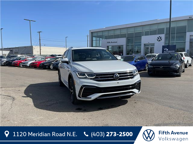 2024 Volkswagen Tiguan Highline R-Line (Stk: 5082) in Calgary - Image 1 of 18
