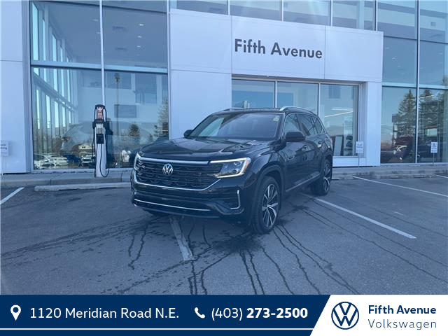 2024 Volkswagen Atlas 2.0 TSI Execline (Stk: 25095A) in Calgary - Image 1 of 13