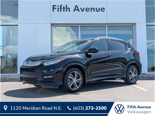 2020 Honda HR-V Touring (Stk: 25263A) in Calgary - Image 1 of 25