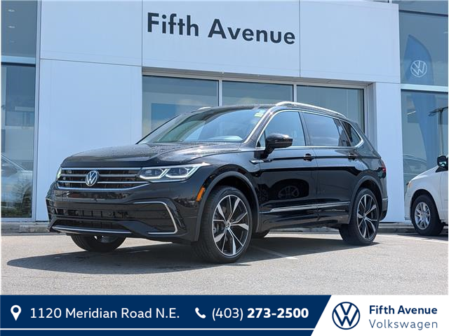 2022 Volkswagen Tiguan Highline R-Line (Stk: 25258A) in Calgary - Image 1 of 31