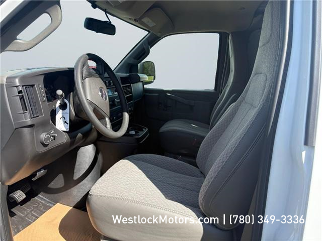 2025 GMC Savana 2500 Work Van (Stk: W74176) in Westlock - Image 9 of 18