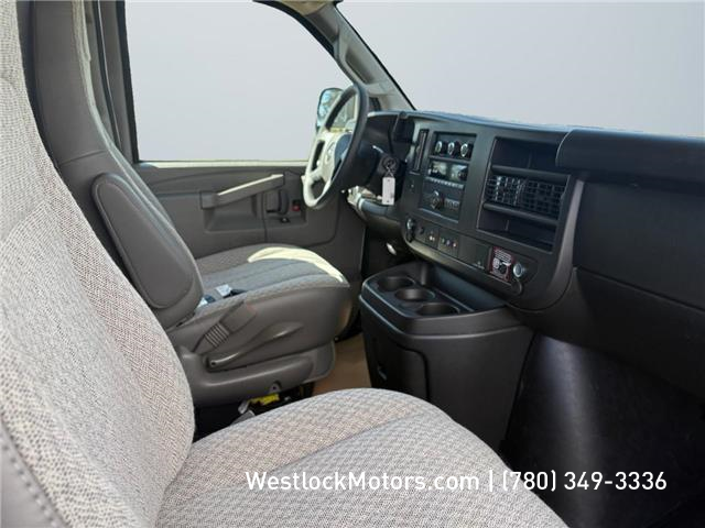 2025 GMC Savana 2500 Work Van (Stk: W74176) in Westlock - Image 15 of 18