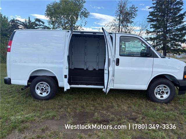 2025 GMC Savana 2500 Work Van (Stk: W74176) in Westlock - Image 16 of 18