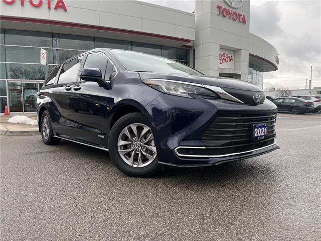 2021 Toyota Sienna XLE 7-Passenger (Stk: 11U2191) in Markham - Image 1 of 30
