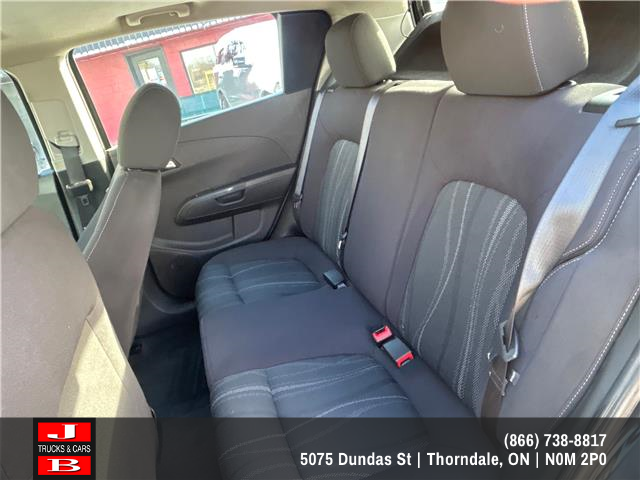 2015 Chevrolet Sonic LT Auto (Stk: 9174) in Thordale - Image 4 of 6