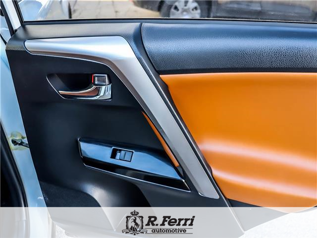 2018 Toyota RAV4 Hybrid Limited (Stk: P9529) in Woodbridge - Image 16 of 29