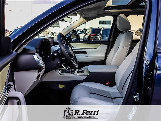 2024 Mazda CX-90 MHEV Signature (Stk: U13406A) in Woodbridge - Image 8 of 33