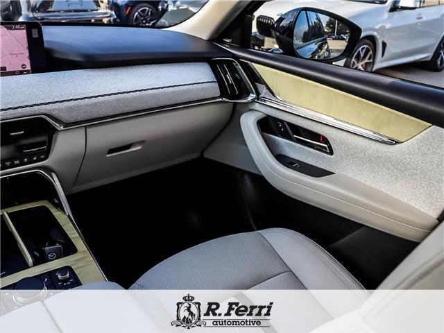 2024 Mazda CX-90 MHEV Signature (Stk: U13406A) in Woodbridge - Image 12 of 33