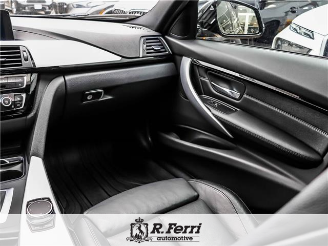 2018 BMW 330i xDrive (Stk: 34476A) in Woodbridge - Image 11 of 30