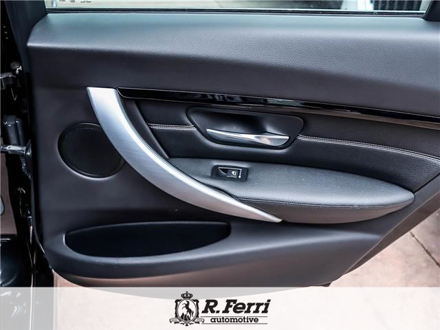 2018 BMW 330i xDrive (Stk: 34476A) in Woodbridge - Image 13 of 30