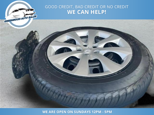 2024 Toyota Corolla LE (Stk: 24-126075) in Greenwood - Image 9 of 20