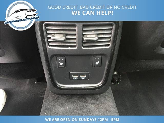 2023 Chrysler 300 S (Stk: 23-585529) in Greenwood - Image 11 of 20