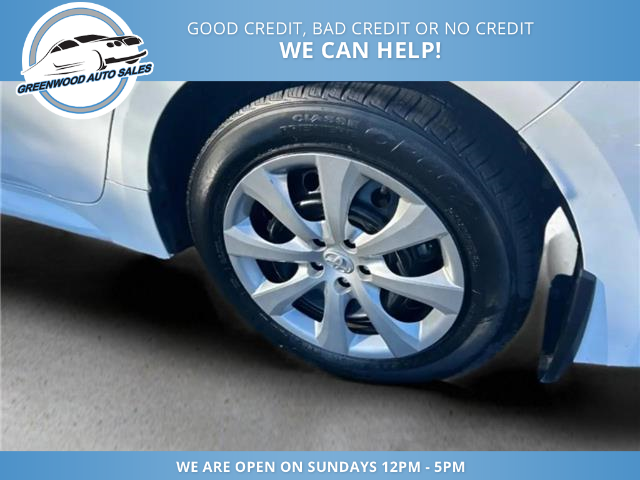 2024 Toyota Corolla LE (Stk: 24-139540) in Greenwood - Image 9 of 20