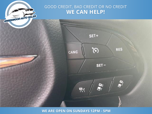 2023 Chrysler 300 S (Stk: 23-593295) in Greenwood - Image 7 of 24