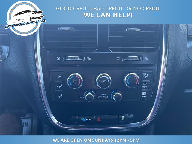 2020 Dodge Grand Caravan Premium Plus (Stk: 20-181197) in Greenwood - Image 19 of 20