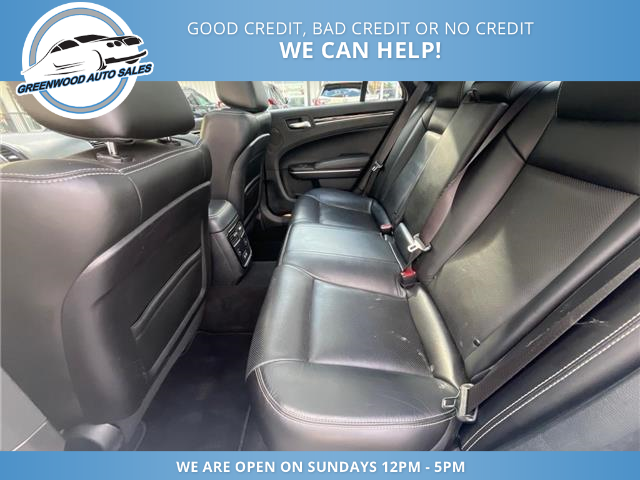 2023 Chrysler 300 S (Stk: 23-593295) in Greenwood - Image 15 of 24