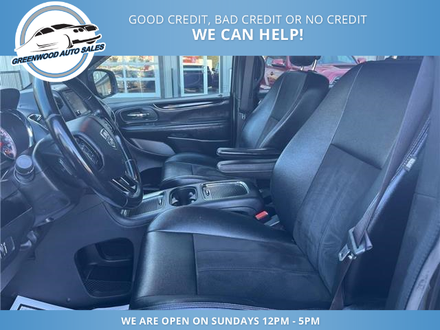 2020 Dodge Grand Caravan Premium Plus (Stk: 20-181197) in Greenwood - Image 11 of 20