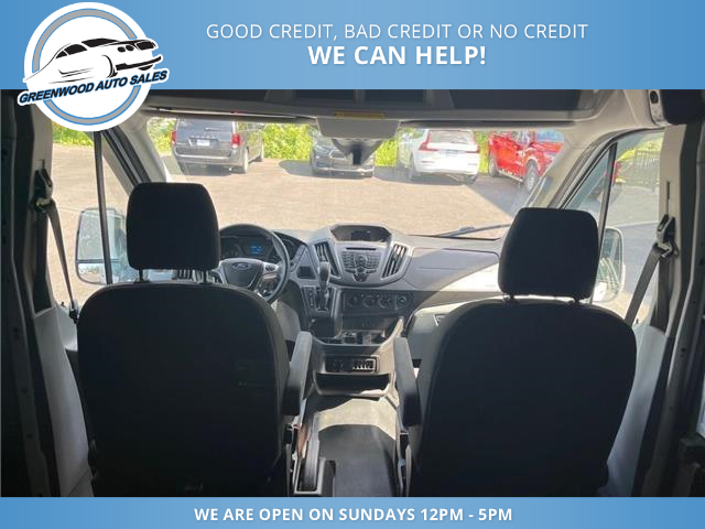 2019 Ford Transit-250 Base (Stk: 19-A45406) in Greenwood - Image 11 of 19