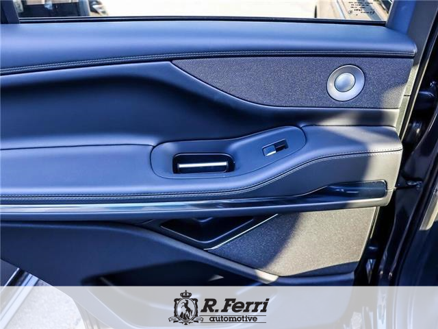 2025 Lincoln Navigator Reserve (Stk: S1051) in Vaughan - Image 10 of 28