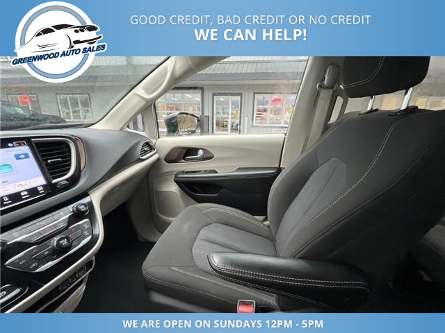 2024 Chrysler Grand Caravan SXT (Stk: 24-158915) in Greenwood - Image 9 of 21