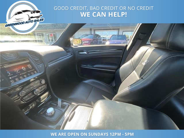 2023 Chrysler 300 S (Stk: 23-593298) in Greenwood - Image 15 of 23