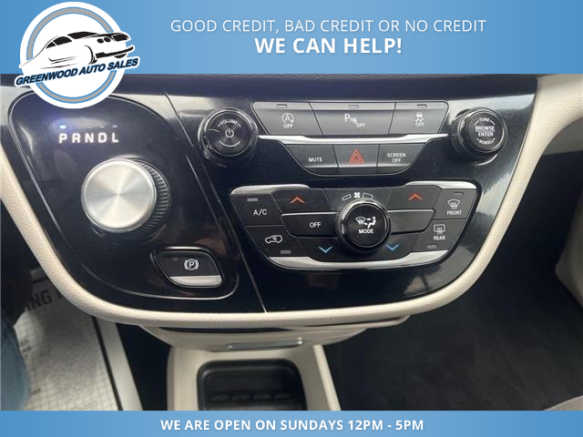 2024 Chrysler Grand Caravan SXT (Stk: 24-158915) in Greenwood - Image 19 of 21