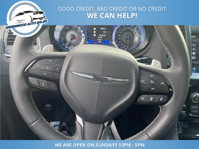 2023 Chrysler 300 S (Stk: 23-593295) in Greenwood - Image 17 of 24