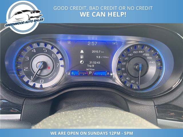 2023 Chrysler 300 S (Stk: 23-593295) in Greenwood - Image 18 of 24