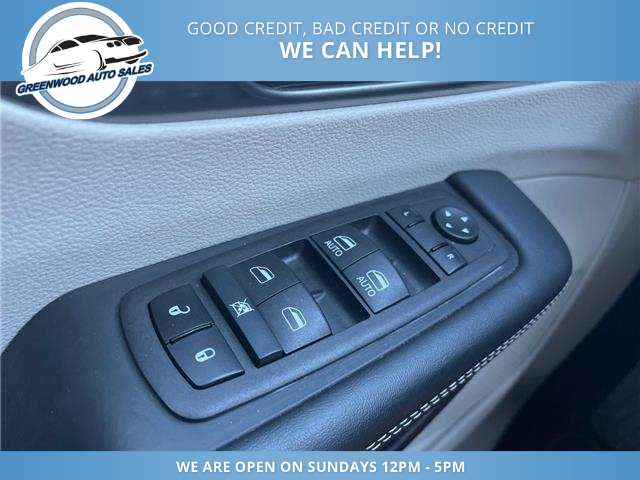 2023 Chrysler Pacifica Touring-L (Stk: 23-565733) in Greenwood - Image 17 of 22