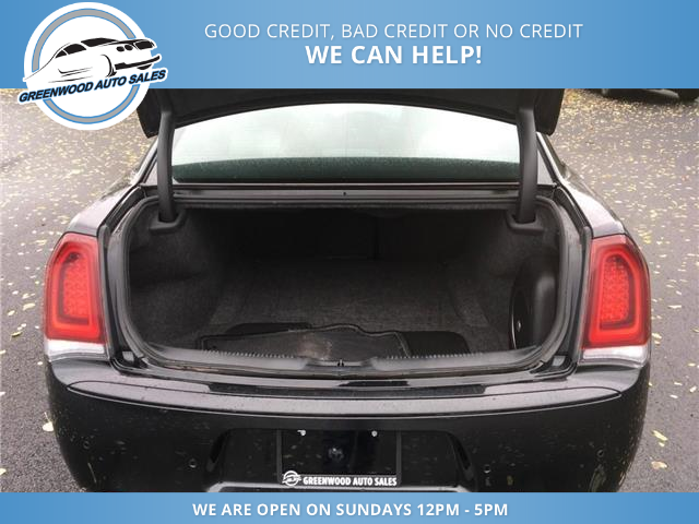 2023 Chrysler 300 S (Stk: 23-585529) in Greenwood - Image 16 of 20