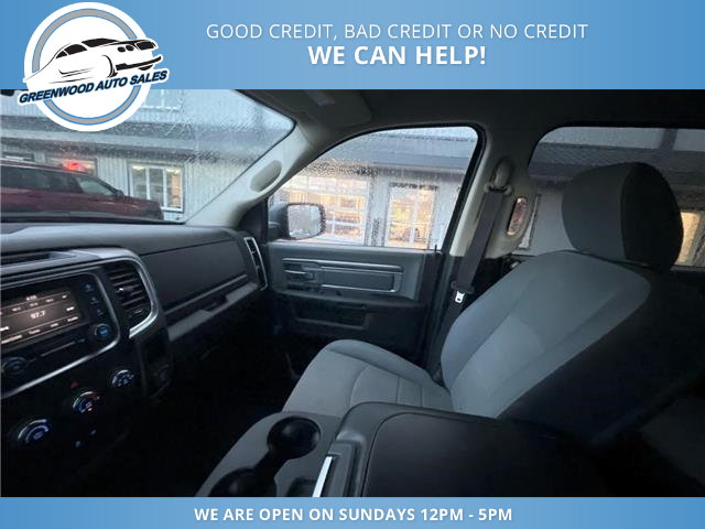 2023 RAM 1500 Classic SLT (Stk: 23-621006) in Greenwood - Image 7 of 15