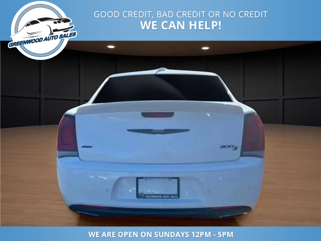 2023 Chrysler 300 S (Stk: 23-593298) in Greenwood - Image 7 of 23