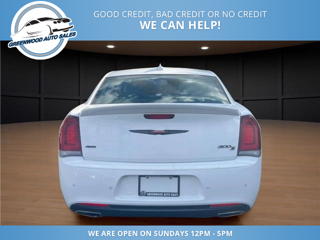 2023 Chrysler 300 S (Stk: 23-593295) in Greenwood - Image 6 of 24