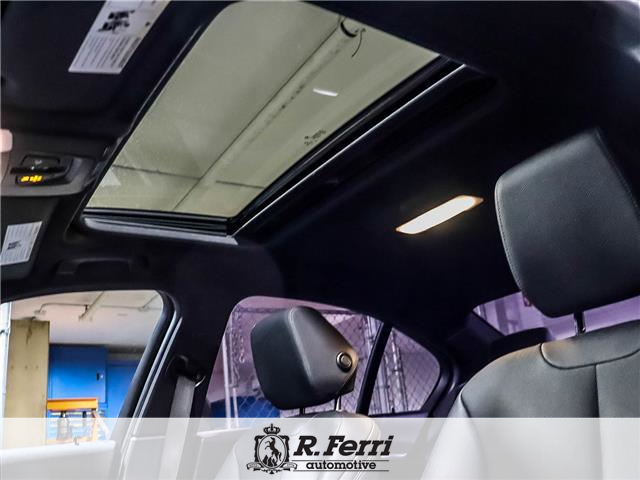 2018 BMW 330i xDrive (Stk: 34522AA) in Woodbridge - Image 16 of 23