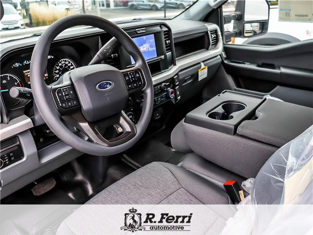 2026 Ford F-550 Chassis  (Stk: T0111) in Woodbridge - Image 4 of 22