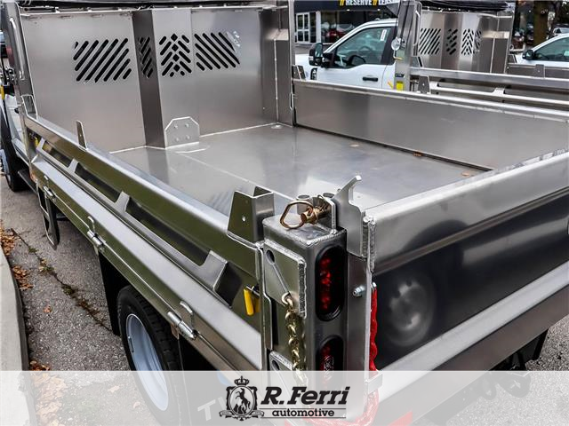 2026 Ford F-550 Chassis  (Stk: T0111) in Woodbridge - Image 12 of 22