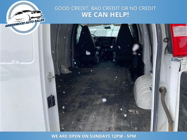 2023 Chevrolet Express 2500 Work Van (Stk: 23-111677) in Greenwood - Image 10 of 15