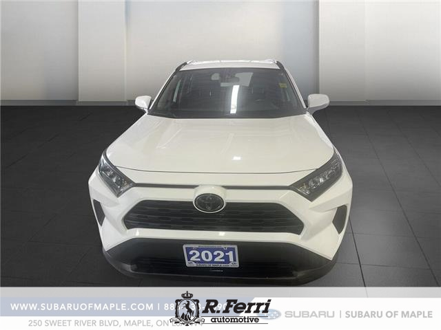 2021 Toyota RAV4 LE (Stk: S27209A) in Vaughan - Image 2 of 15