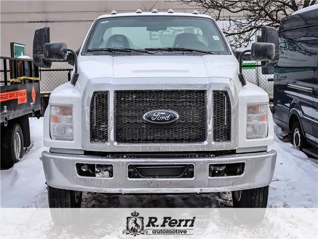2027 Ford F-650 Diesel Base (Stk: V0003) in Woodbridge - Image 2 of 11