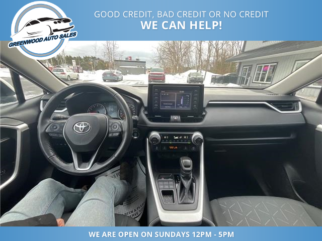 2022 Toyota RAV4 XLE (Stk: 22-281027) in Greenwood - Image 12 of 23