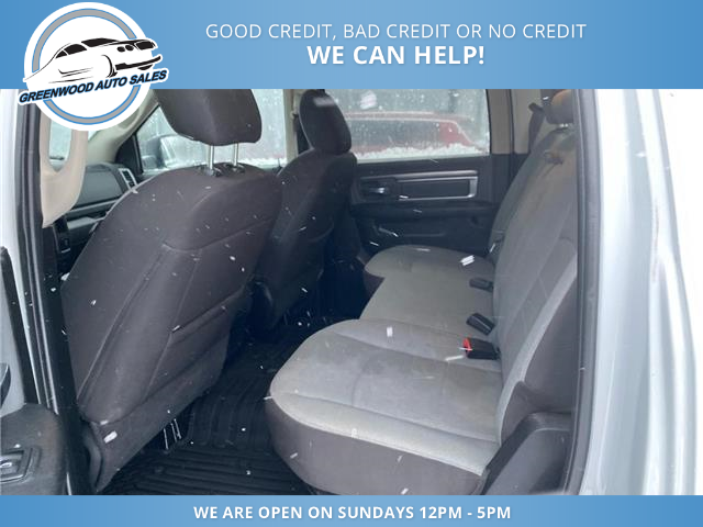 2023 RAM 1500 Classic SLT (Stk: 23663171) in Greenwood - Image 9 of 14