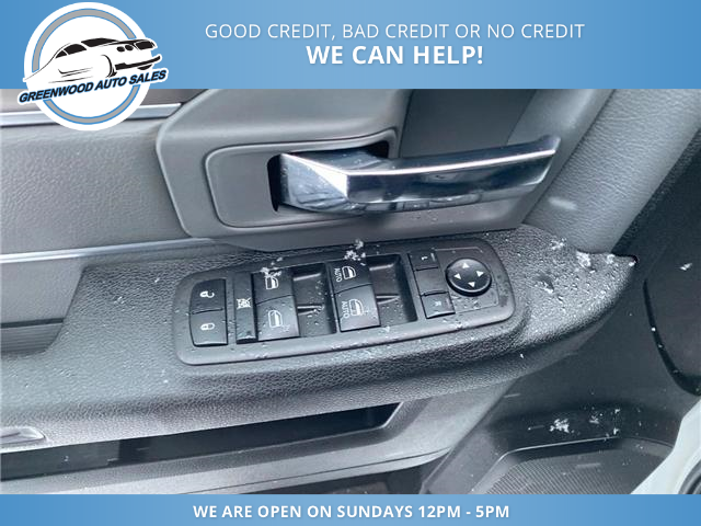 2023 RAM 1500 Classic SLT (Stk: 23663171) in Greenwood - Image 11 of 14