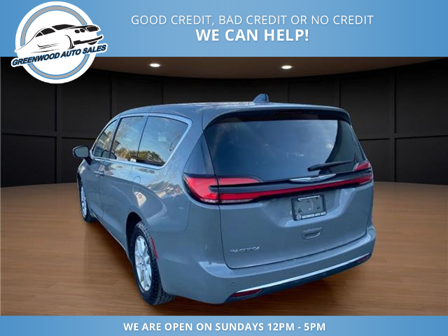 2023 Chrysler Pacifica Touring-L (Stk: 23-561239) in Greenwood - Image 7 of 17