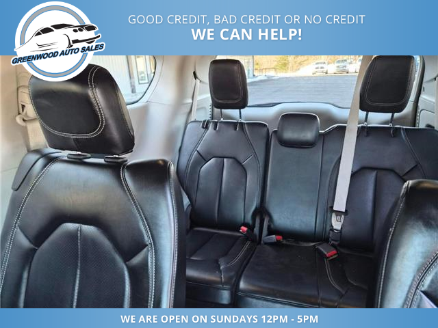 2023 Chrysler Pacifica Touring-L (Stk: 23-613499) in Greenwood - Image 10 of 17