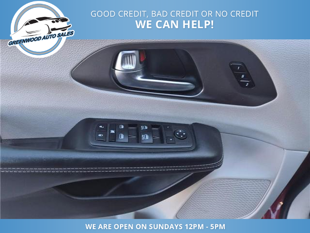 2023 Chrysler Pacifica Touring-L (Stk: 23-613499) in Greenwood - Image 12 of 17