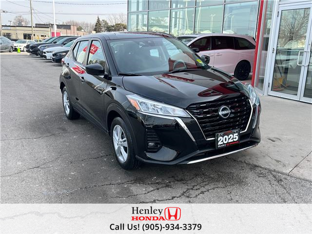 2025 Nissan Kicks Play S (Stk: R12526) in St. Catharines - Image 1 of 12
